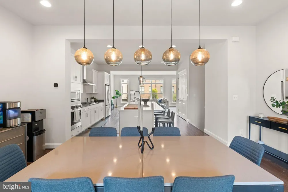 4550 PLATEAU DRIVE Fairfax, VA 22030
