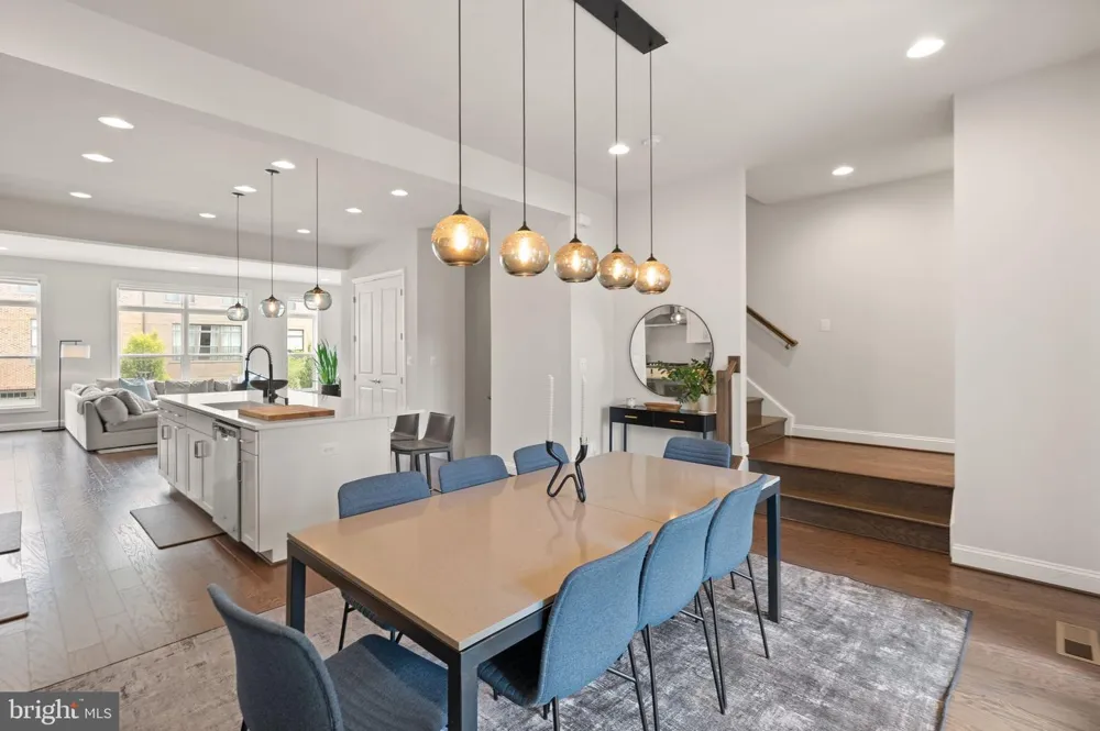 4550 PLATEAU DRIVE Fairfax, VA 22030