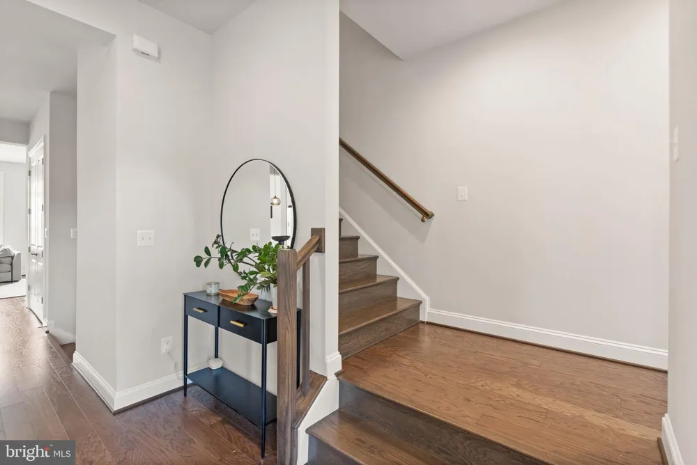 4550 PLATEAU DRIVE Fairfax, VA 22030