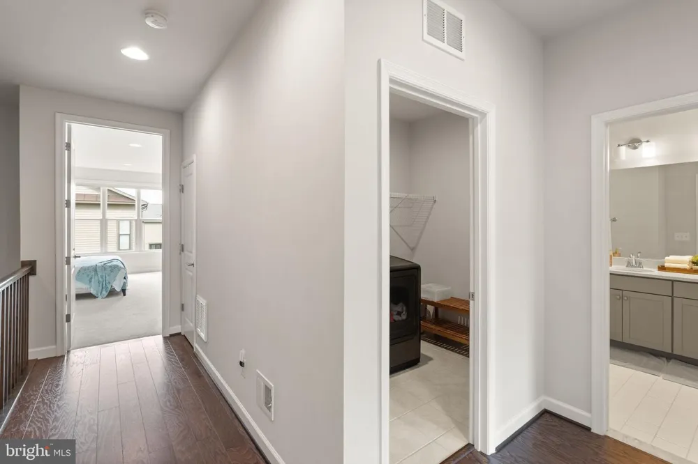 4550 PLATEAU DRIVE Fairfax, VA 22030