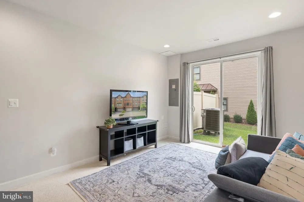 4550 PLATEAU DRIVE Fairfax, VA 22030