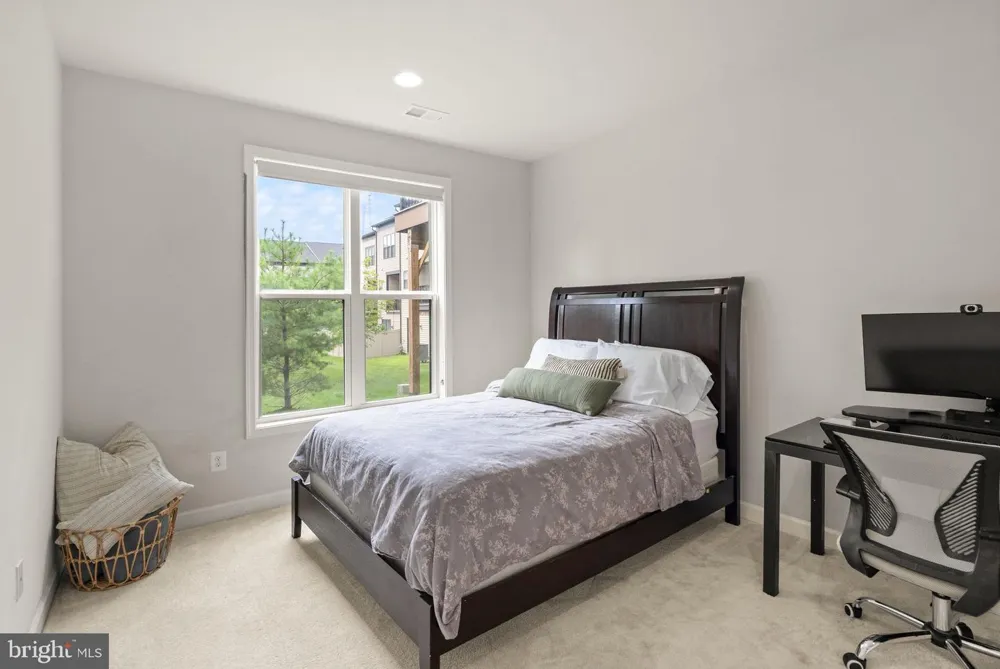 4550 PLATEAU DRIVE Fairfax, VA 22030