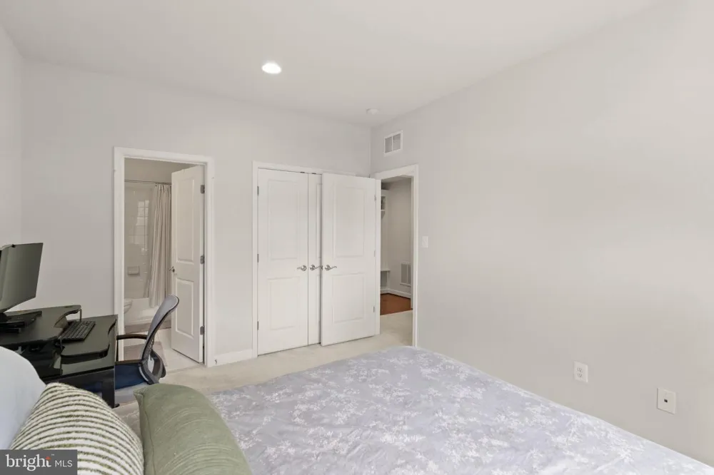 4550 PLATEAU DRIVE Fairfax, VA 22030