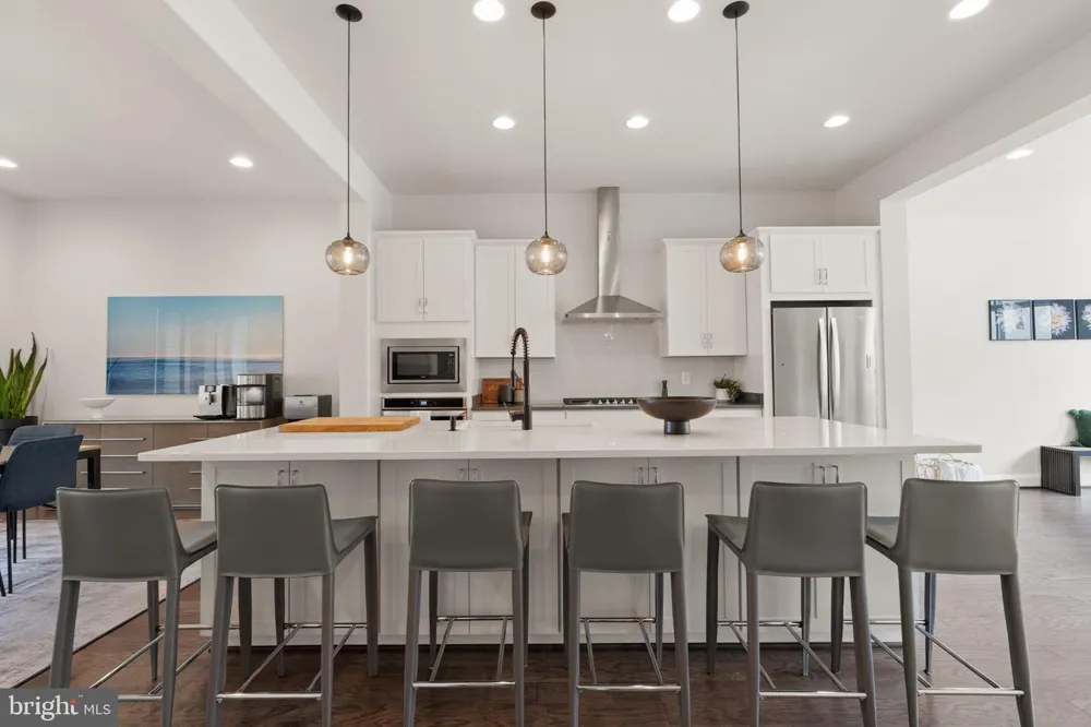 4550 PLATEAU DRIVE Fairfax, VA 22030