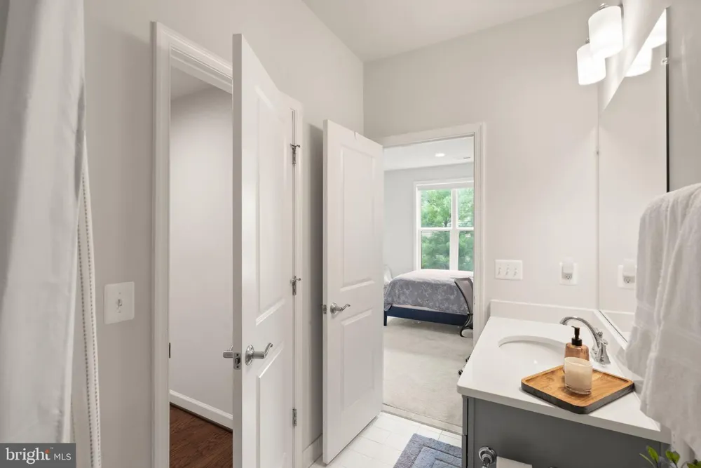 4550 PLATEAU DRIVE Fairfax, VA 22030