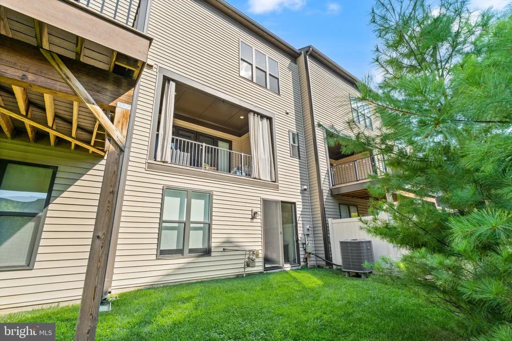 4550 PLATEAU DRIVE Fairfax, VA 22030