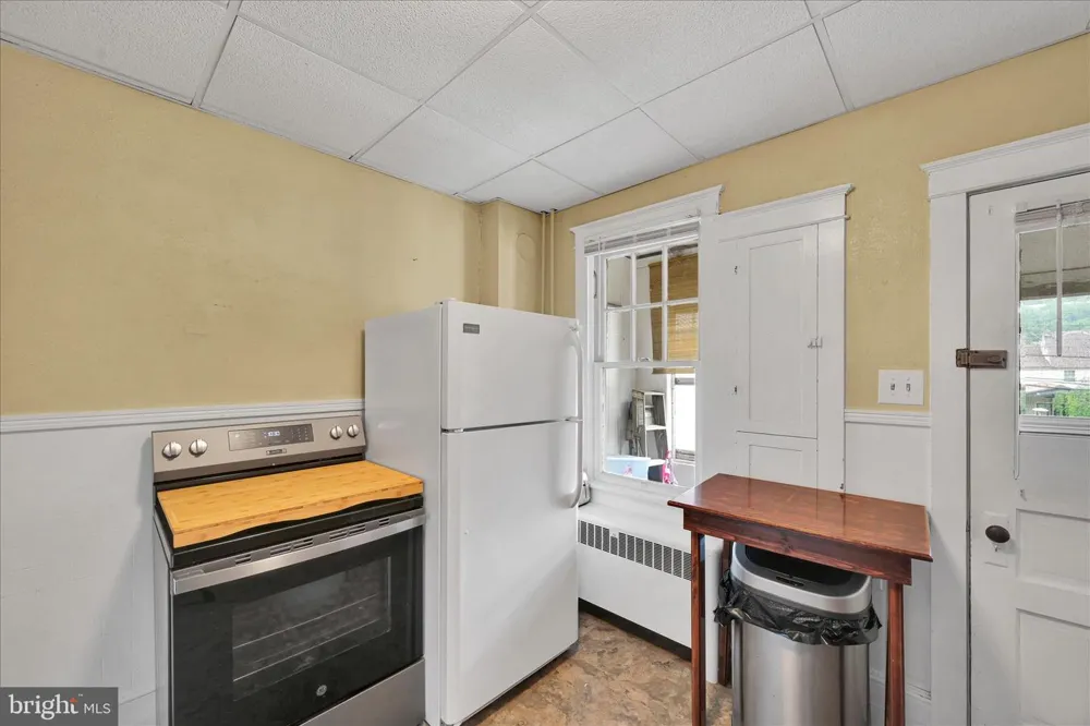 1917 W WALNUT STREET Ashland, PA 17921