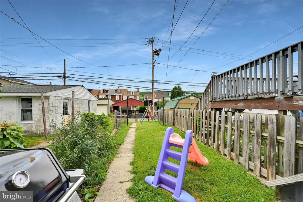 1917 W WALNUT STREET Ashland, PA 17921