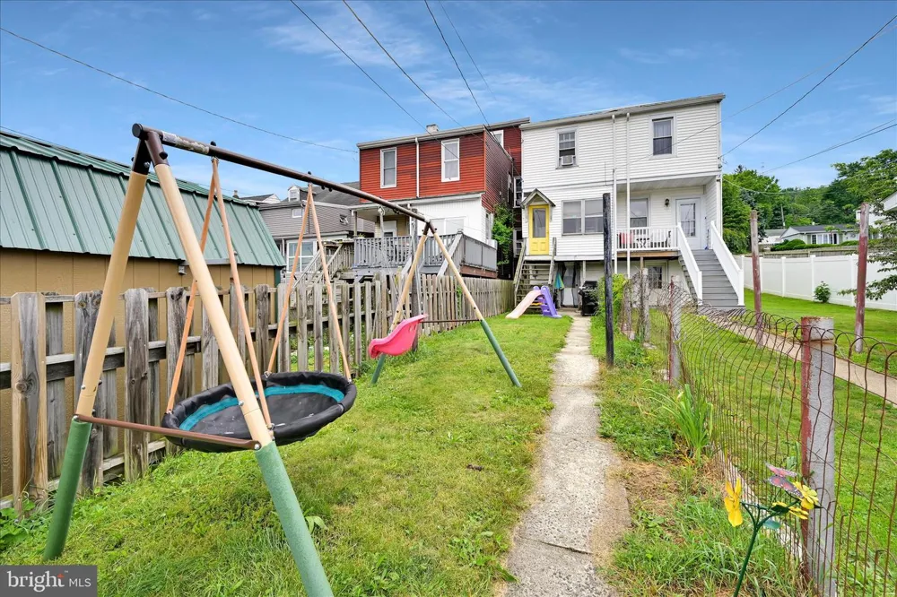 1917 W WALNUT STREET Ashland, PA 17921