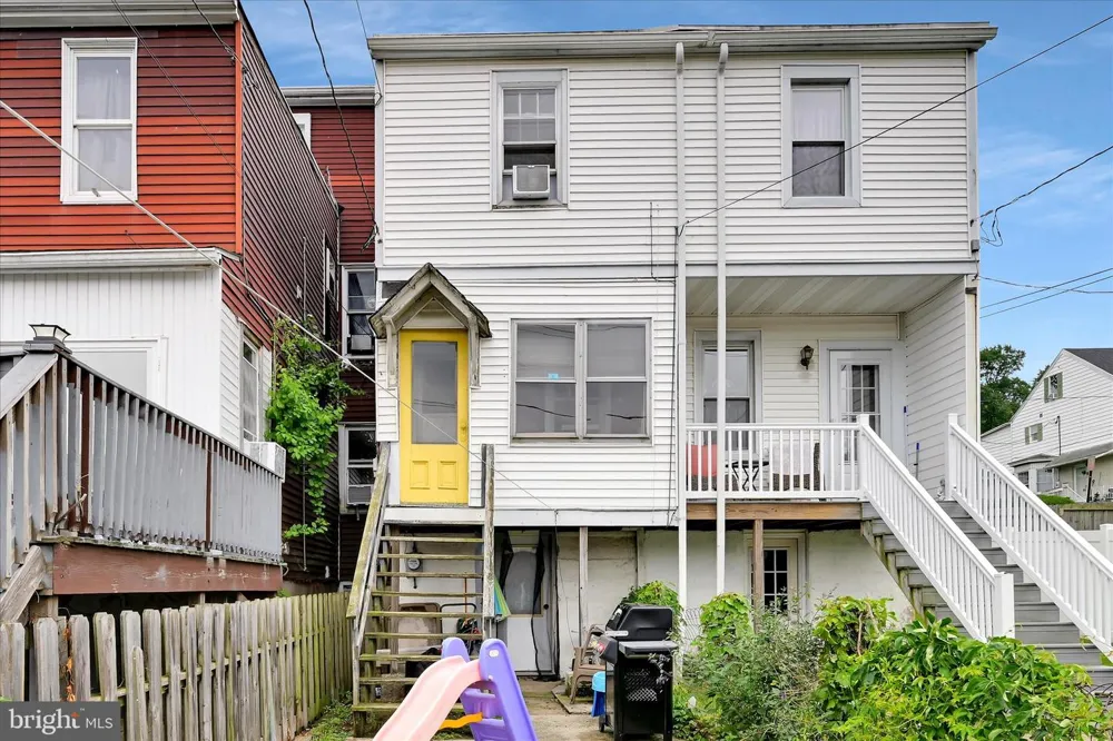 1917 W WALNUT STREET Ashland, PA 17921