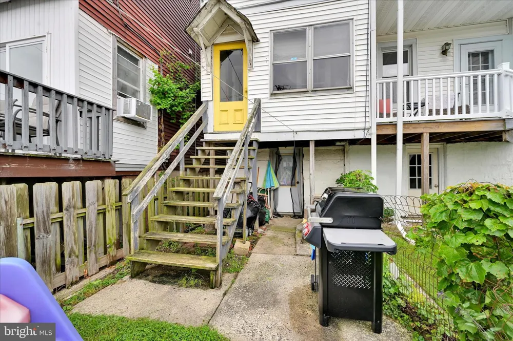 1917 W WALNUT STREET Ashland, PA 17921