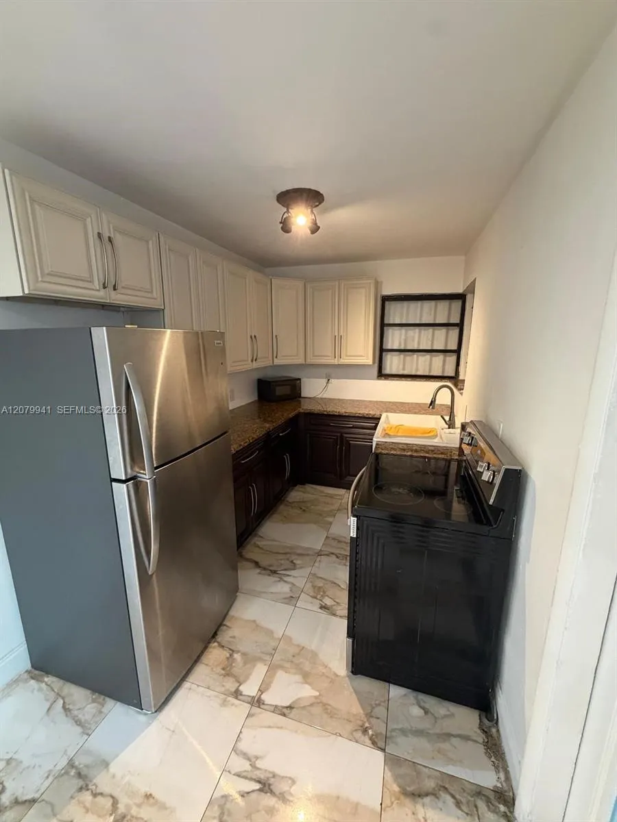 3151 SW 37th Ave West Park, FL 33023