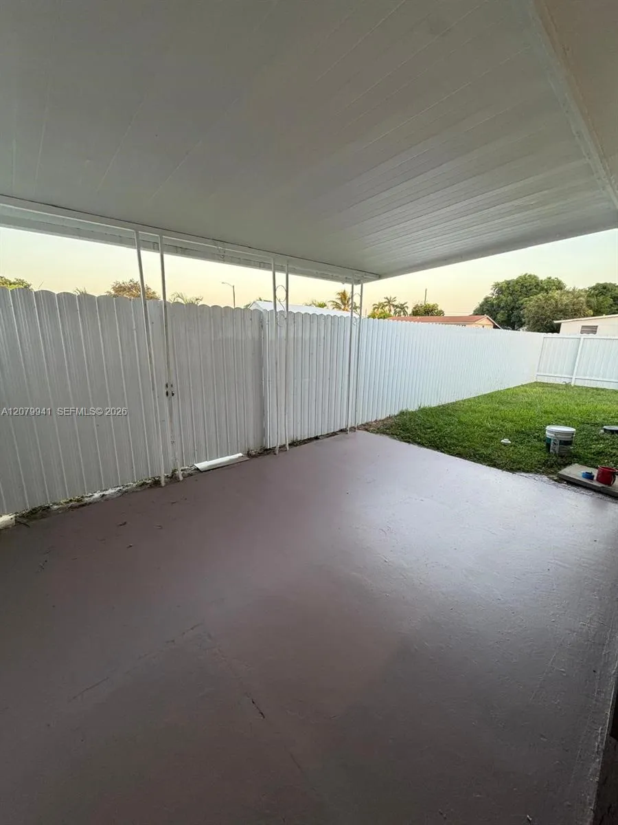 3151 SW 37th Ave West Park, FL 33023