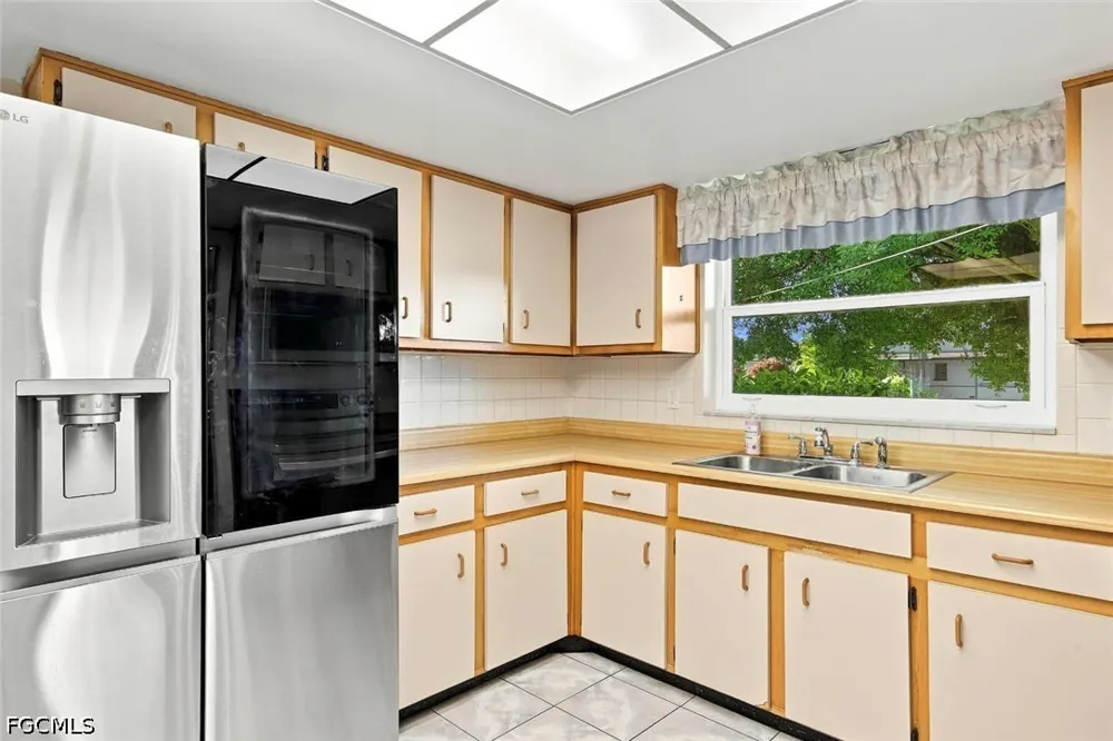 Ivy Avenue Fort Myers, FL 33907