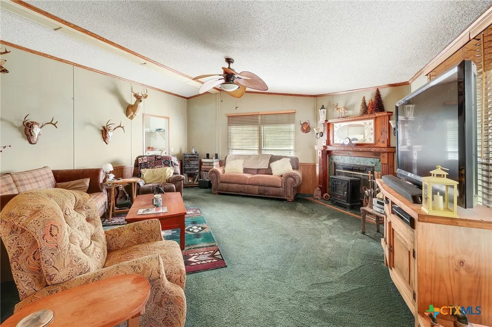 3527 US 281 Burnet, TX 78611