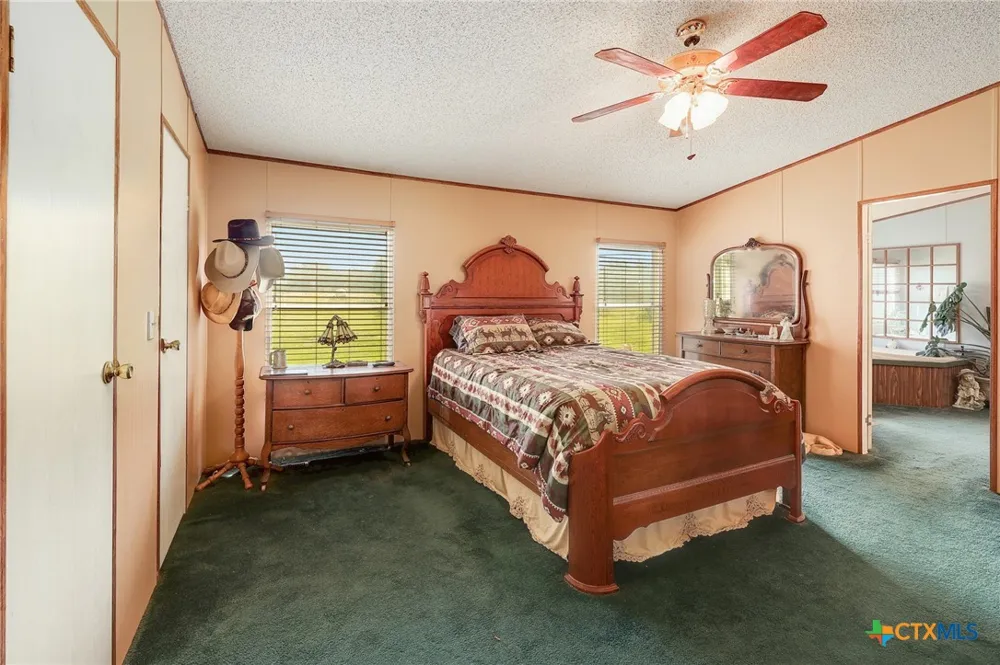 3527 US 281 Burnet, TX 78611