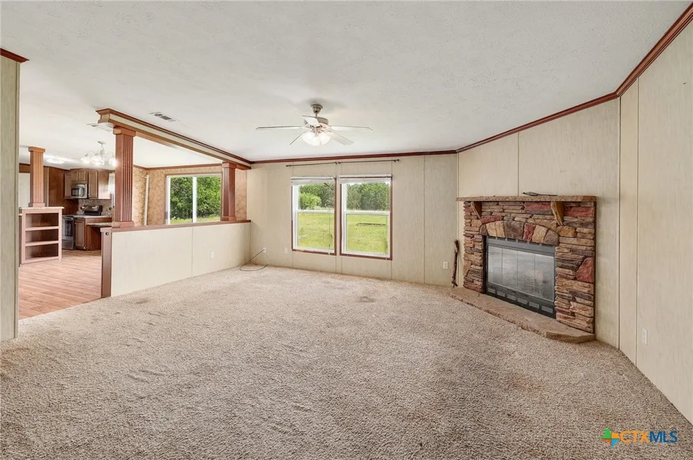 3527 US 281 Burnet, TX 78611