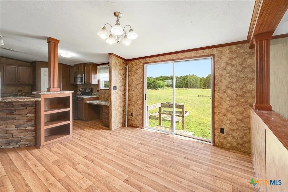 3527 US 281 Burnet, TX 78611
