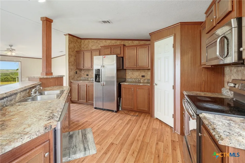 3527 US 281 Burnet, TX 78611
