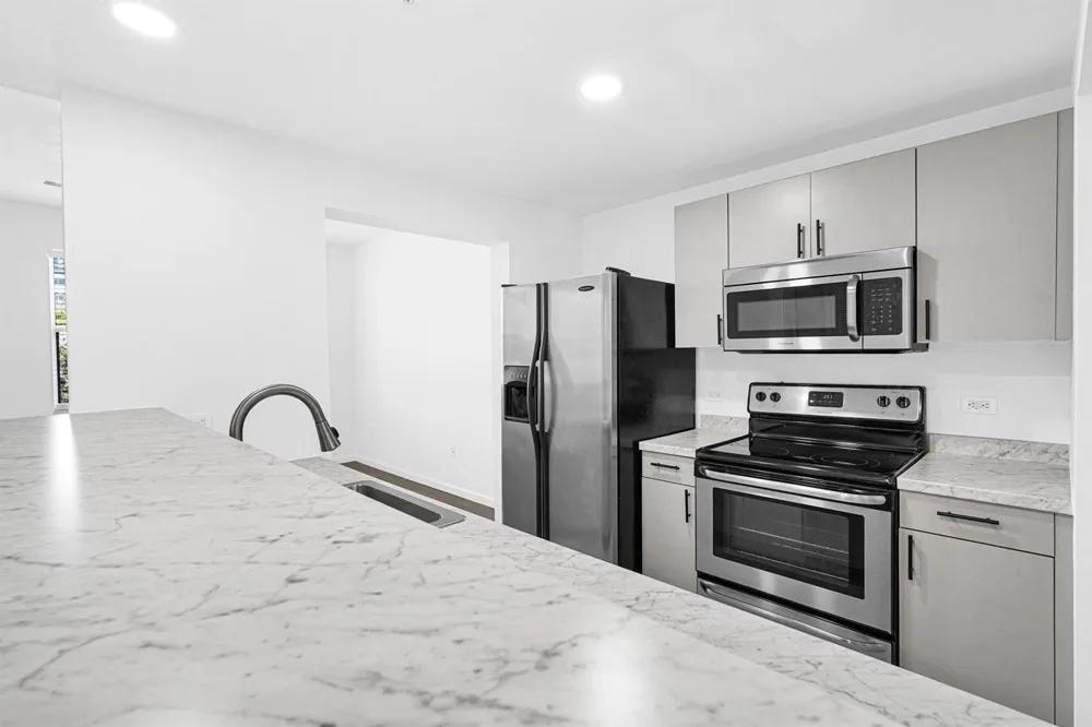 533 NE 3rd Avenue #230 Fort Lauderdale, FL 33301