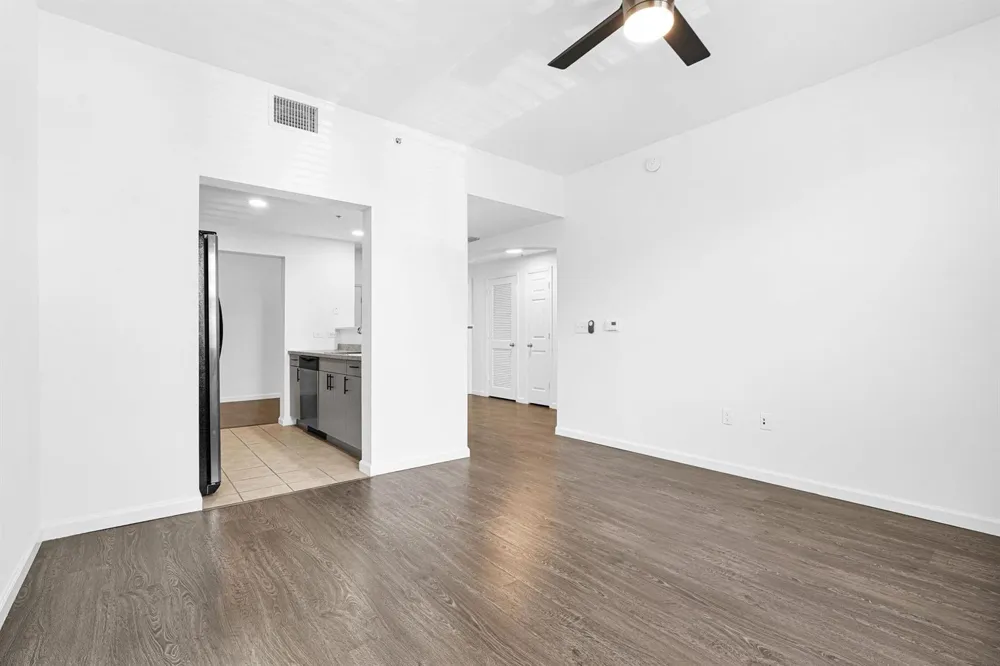 533 NE 3rd Avenue #230 Fort Lauderdale, FL 33301