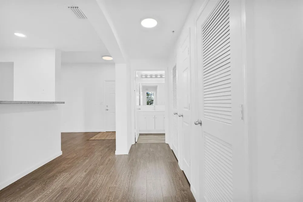 533 NE 3rd Avenue #230 Fort Lauderdale, FL 33301