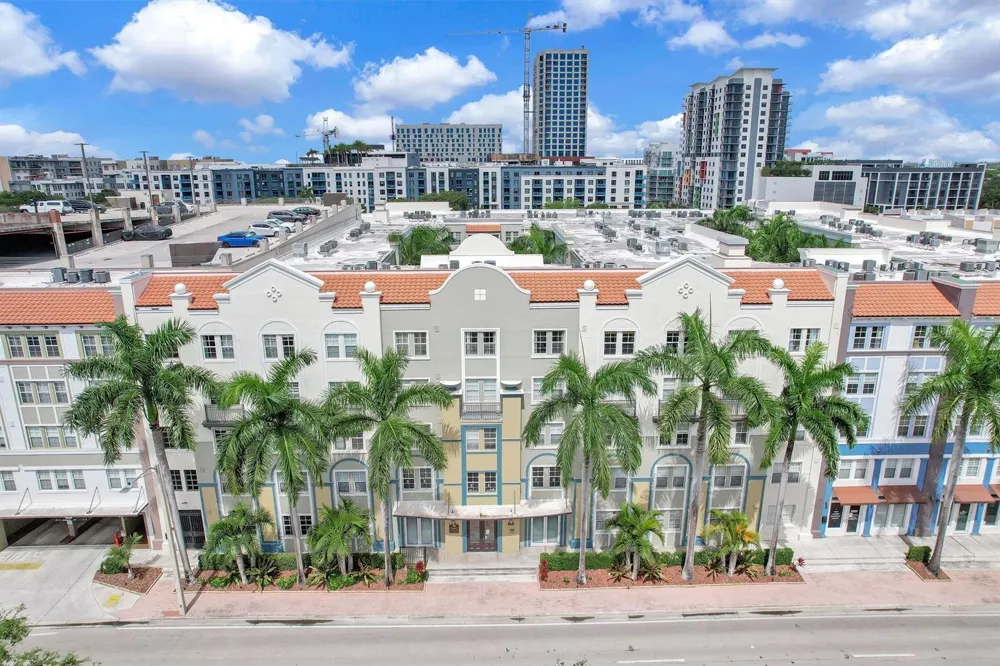 533 NE 3rd Avenue #230 Fort Lauderdale, FL 33301