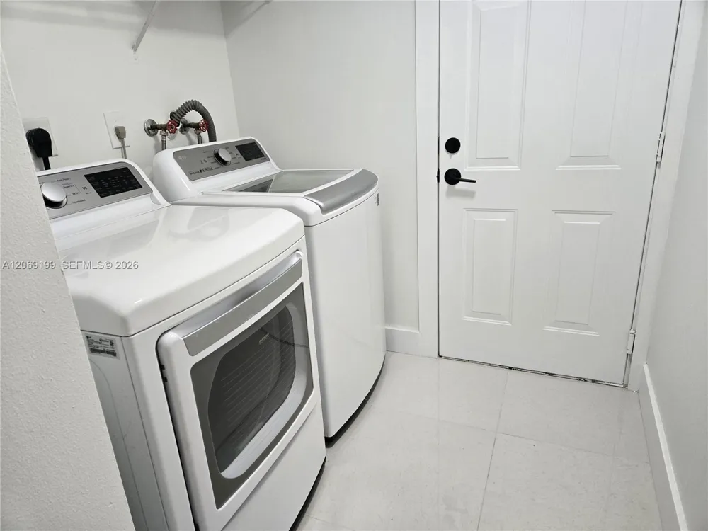 3124 SW 154th Pl Miami, FL 33185