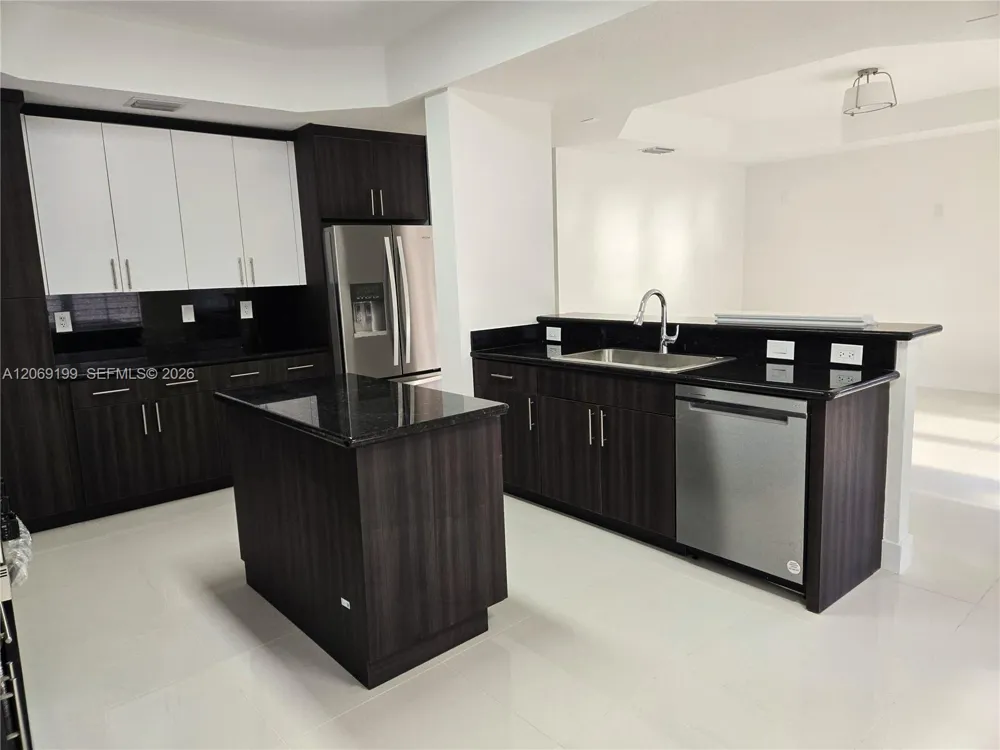 3124 SW 154th Pl Miami, FL 33185