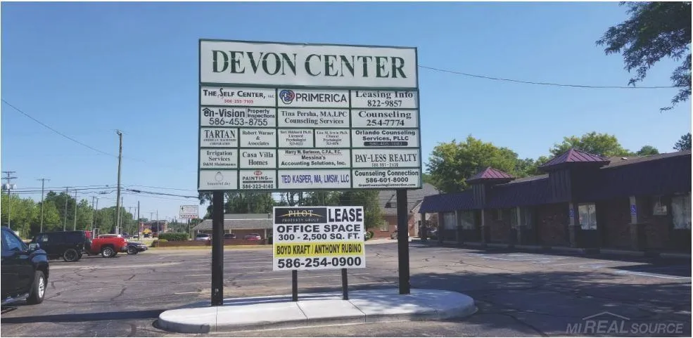 52188 VAN DYKE AVENUE Shelby Charter Township, MI 48317