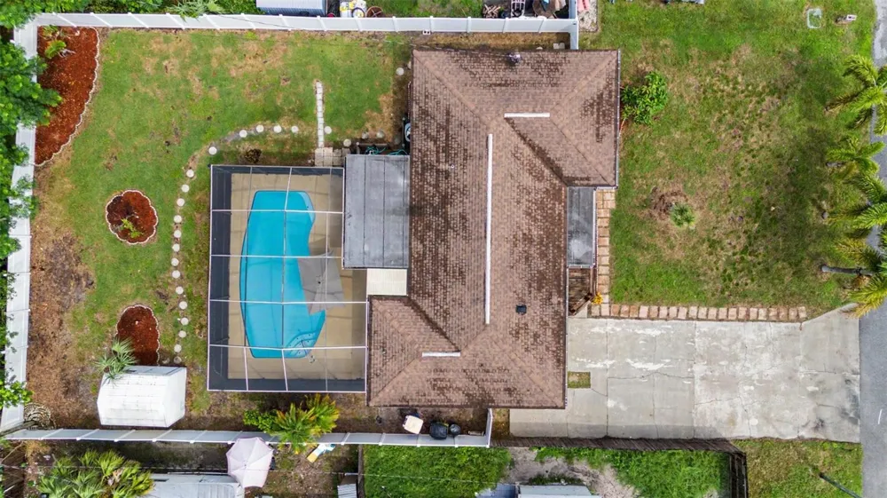 1304 PARKWOOD STREET Clearwater, FL 33755