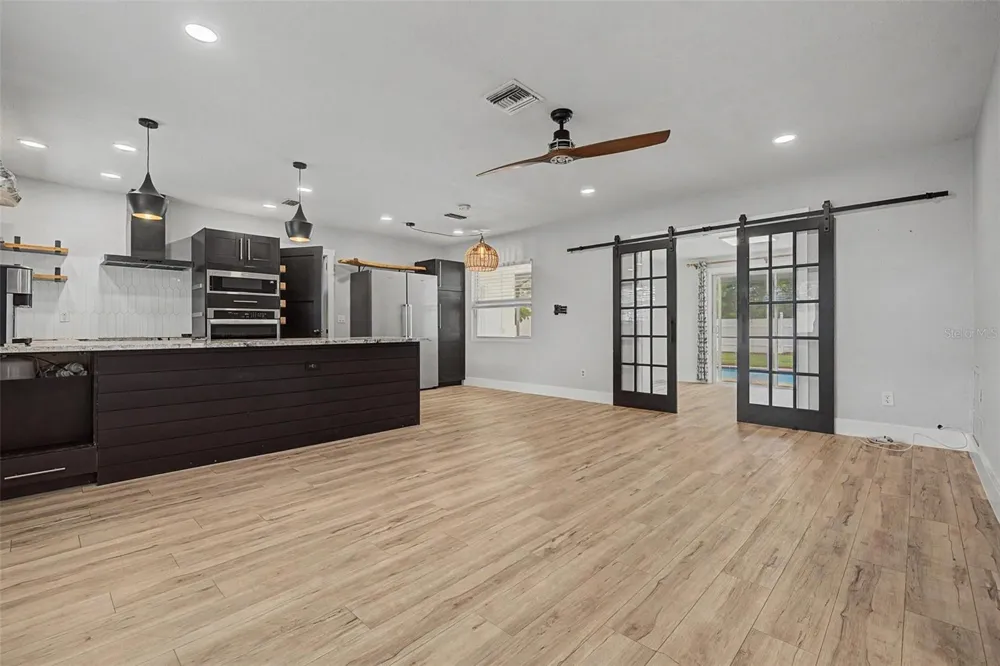1304 PARKWOOD STREET Clearwater, FL 33755
