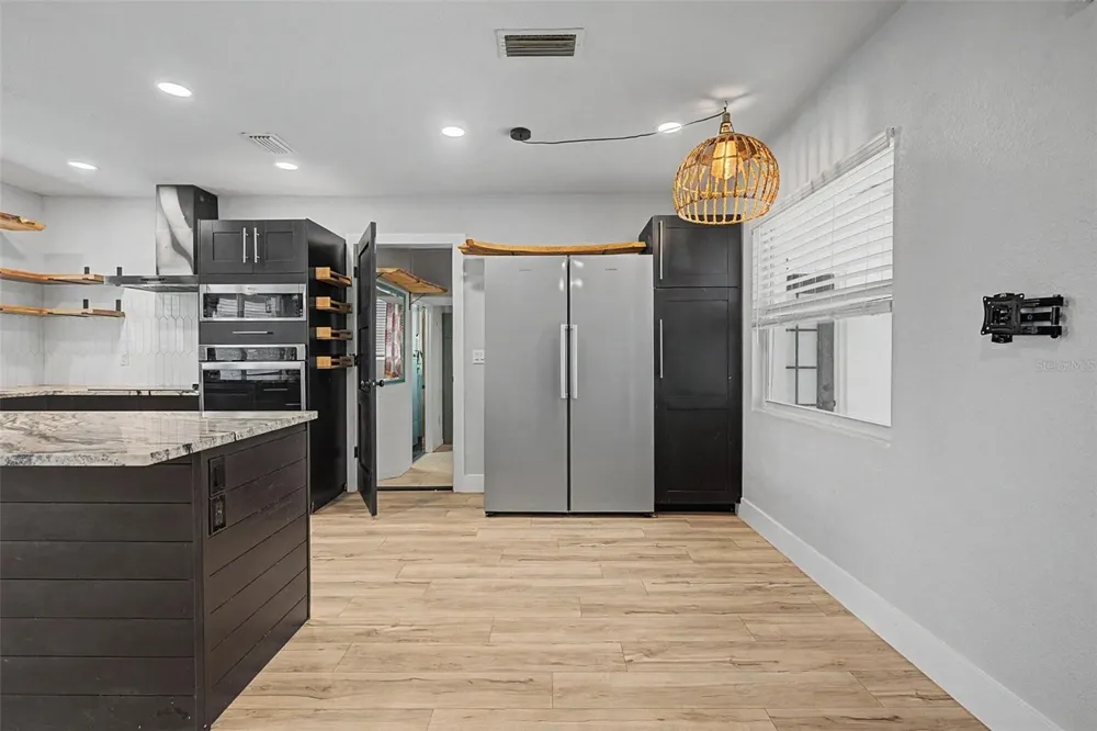 1304 PARKWOOD STREET Clearwater, FL 33755