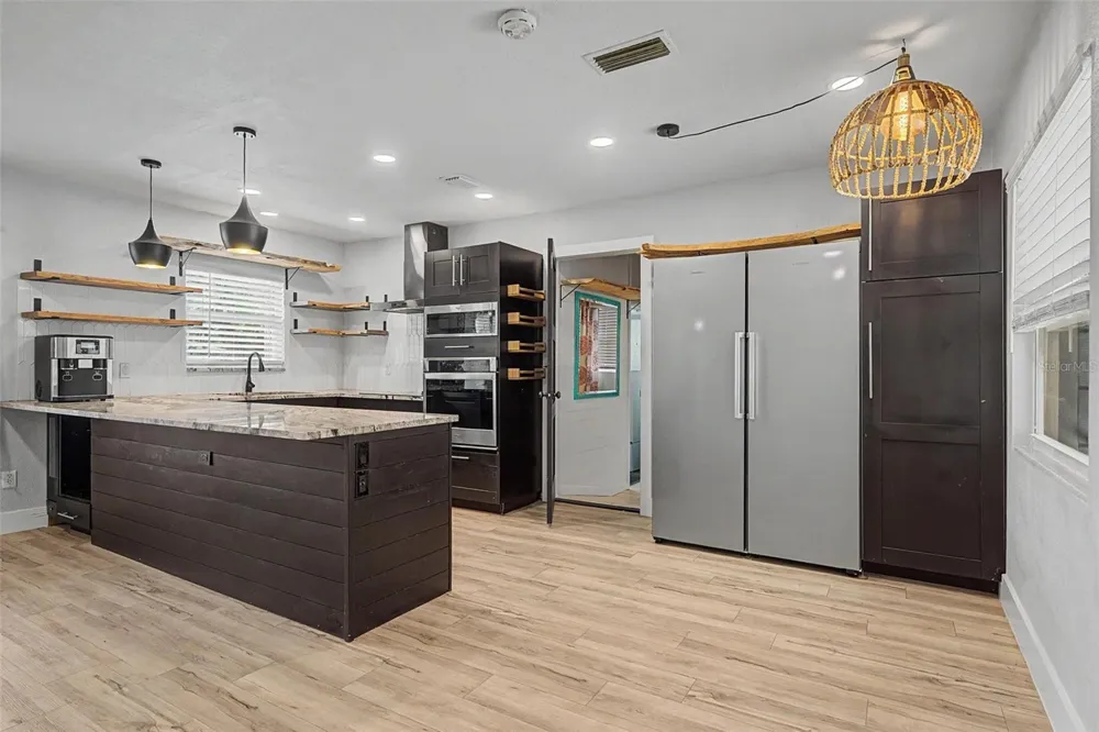 1304 PARKWOOD STREET Clearwater, FL 33755