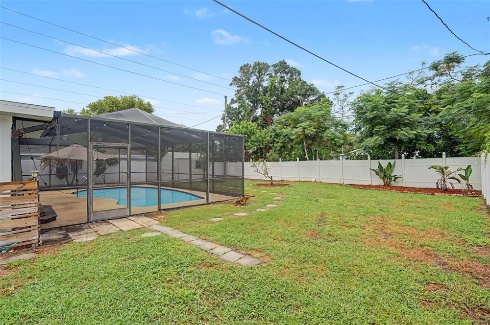 1304 PARKWOOD STREET Clearwater, FL 33755