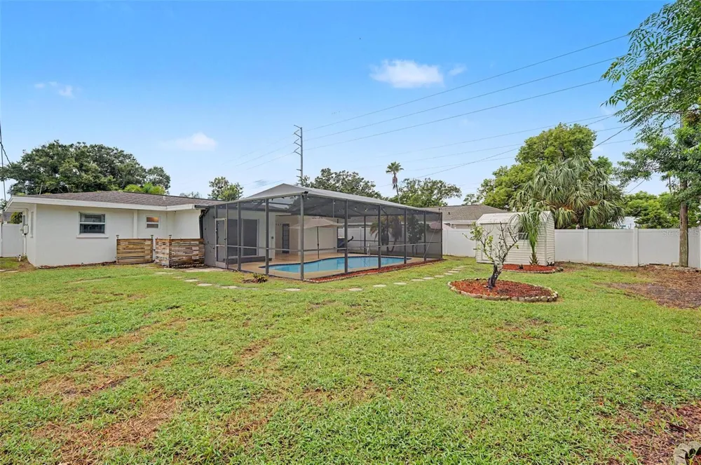 1304 PARKWOOD STREET Clearwater, FL 33755