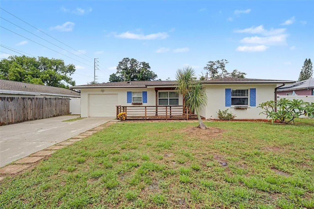 1304 PARKWOOD STREET Clearwater, FL 33755