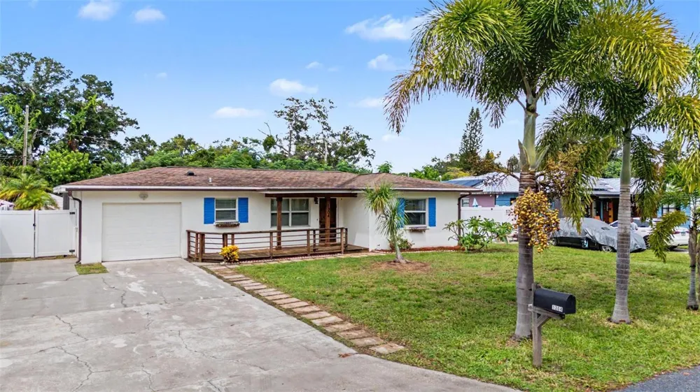 1304 PARKWOOD STREET Clearwater, FL 33755