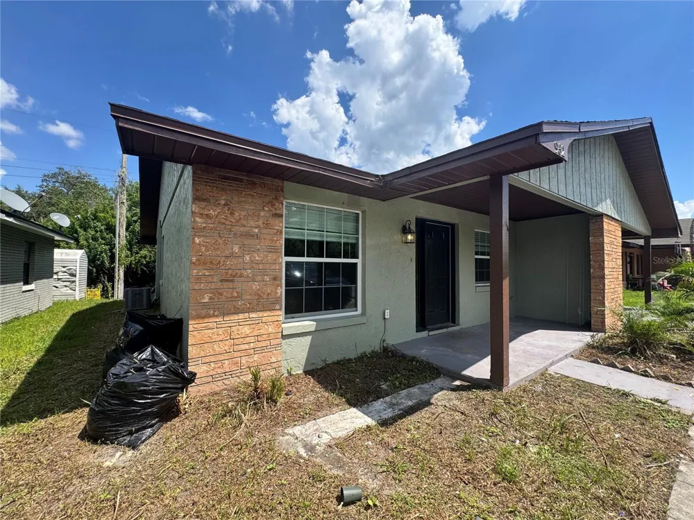 932 BUCCANEER DRIVE Lakeland, FL 33801