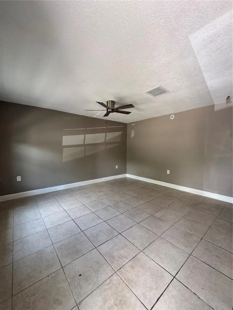 932 BUCCANEER DRIVE Lakeland, FL 33801