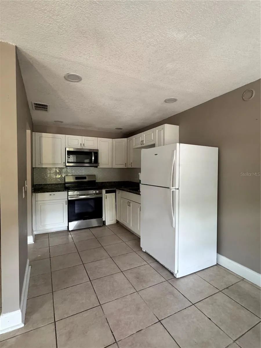 932 BUCCANEER DRIVE Lakeland, FL 33801