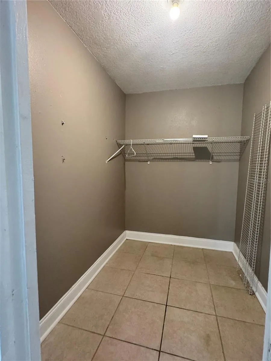 932 BUCCANEER DRIVE Lakeland, FL 33801