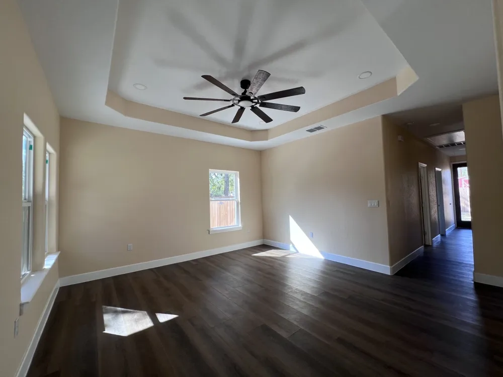 410 W Trinity Street Luling, TX 78648