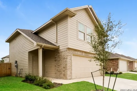 5215 Jade Crossing