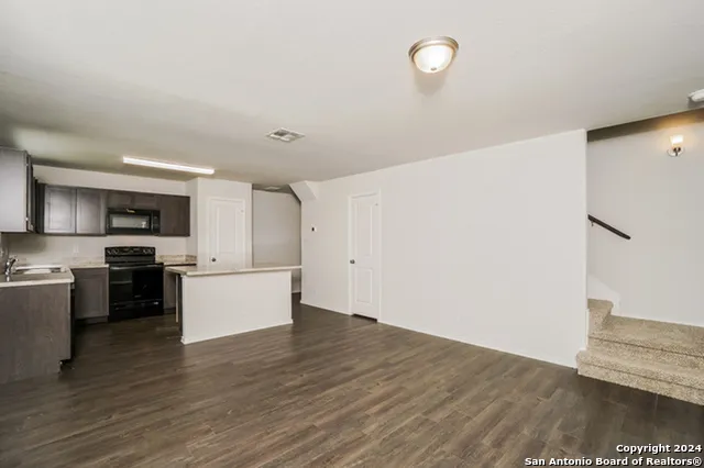 5215 Jade Crossing San Antonio, TX 78222