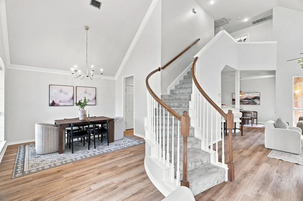 8716 Falls Road Irving, TX 75063
