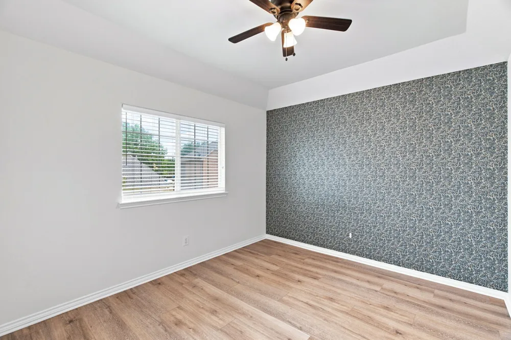 8716 Falls Road Irving, TX 75063