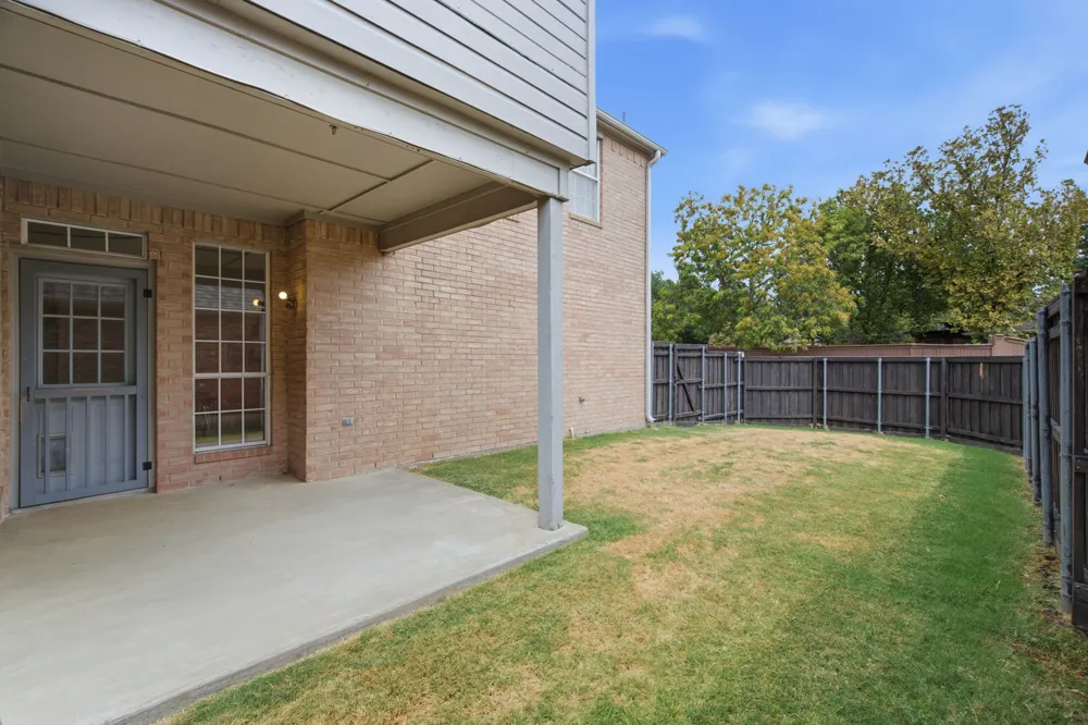 8716 Falls Road Irving, TX 75063