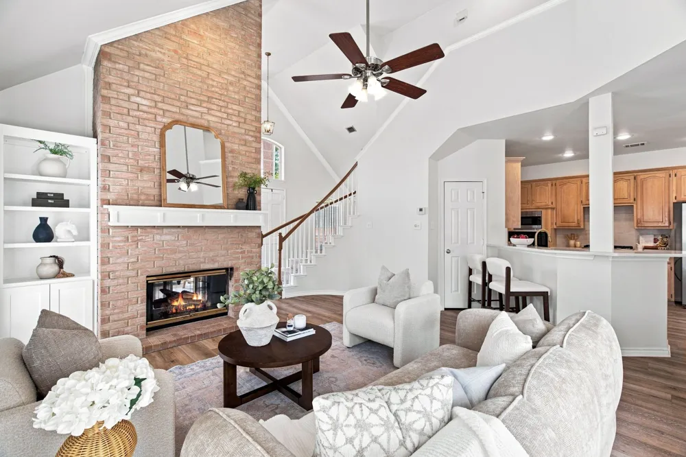 8716 Falls Road Irving, TX 75063
