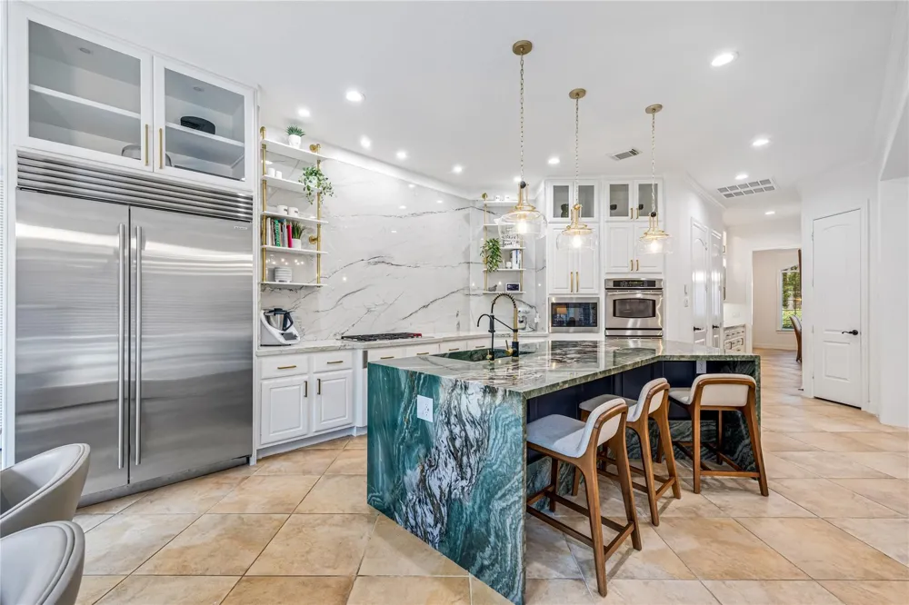 59 Nocturne Woods Place The Woodlands, TX 77382